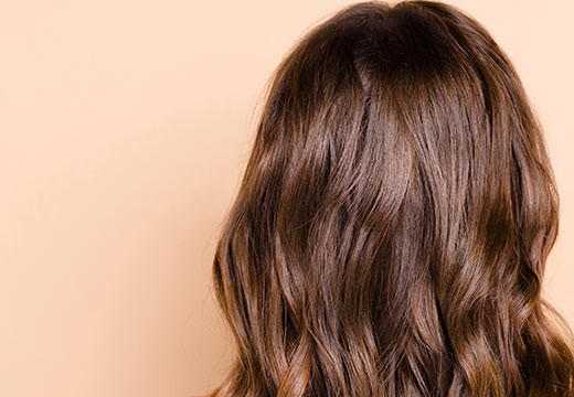 Pourquoi et comment utiliser un shampoing sec ?